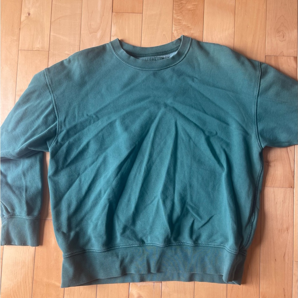 American Eagle Outfitters Green Crewneck Sweater